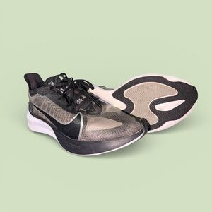 Nike Zoom Gravity Running Shoes - W9.5